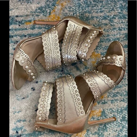 Pour La Victoire Gold & Pearl Ankle Strap Heels Zippers 8.5 - Picture 5 of 9